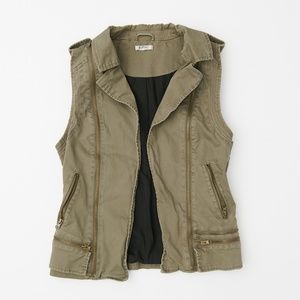 Olive Green Zipper Vest Buffalo David Bitton - M